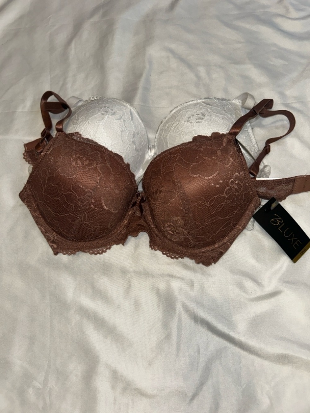 Luxe 2 pack Plum and White Lace Padded push-up Underwire Bra’s